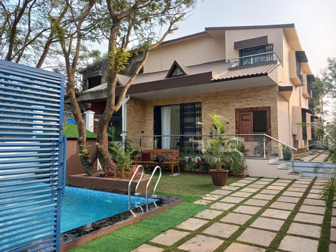Lavish Villa - 3 Bhk Pool With Lawn Лонавала Экстерьер фото