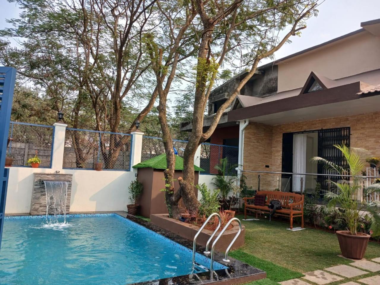 Lavish Villa - 3 Bhk Pool With Lawn Лонавала Экстерьер фото